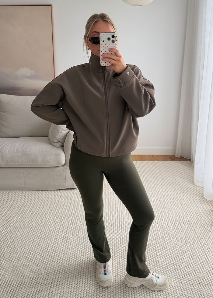In Motion Pocket Cropped Flare Pant