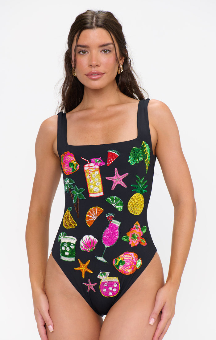 badge_model-wears-size-s