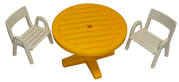 Playmobil 30 21 1302 & 30 60 6690 - White lawn chairs and yellow patio table