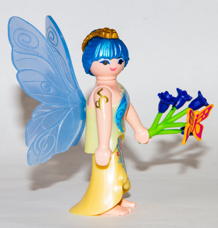 Playmobil 70026 Series 15 Girls Fairy Godmother with Flowers and Wings