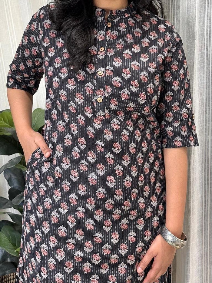 Weekend Cotton Kurta- Black Small Booti