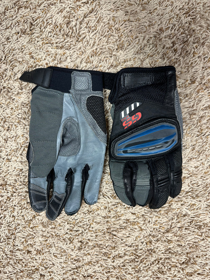 BMW GS Pro Glove Medium (Item #24)