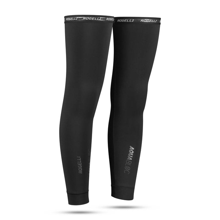 Rogelli Aquabloc beenwarmers zwart als verlenging van korte fietsbroek.