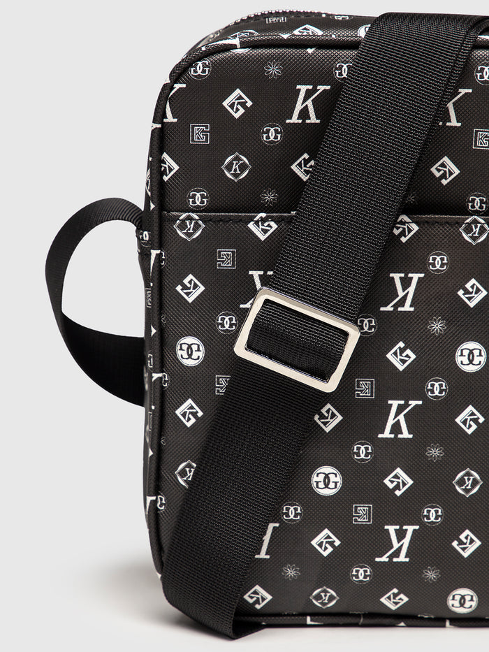 bags / Black Mania Shoulder Bag