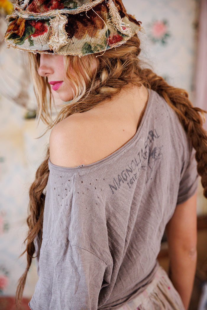 Boyfriend Tee Magnolia Pearl Clothing