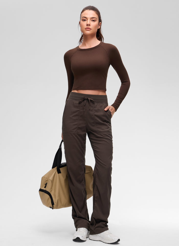 CRZ YOGA Women's Brushed Workout Crew Neck Raglan Crop Long Sleeve Lava Brown
