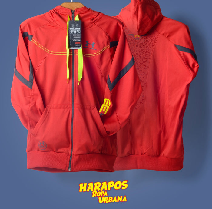 Chaqueta under armour roja con capucha