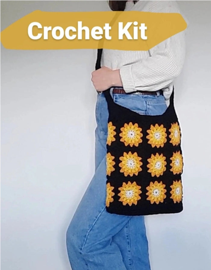 Crochet Bag Kit, 1970's Summer Fashion, The Pigeon's Nest