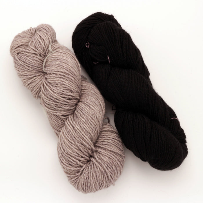 Malabrigo - Dos Tierras / XS / Pearl & Black