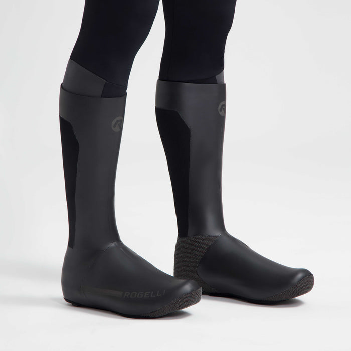 Rogelli Deep Winter overschoenen zwart beschermen tegen koude voeten gedragen.