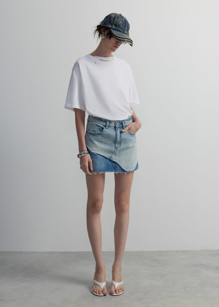 DISTRESSED OVERSIZED TEE