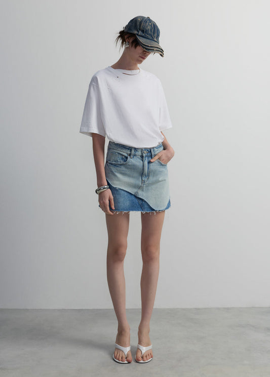 DISTRESSED OVERSIZED TEE