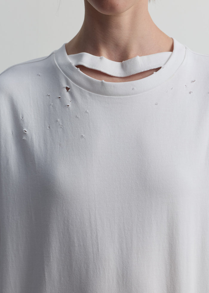 DISTRESSED OVERSIZED TEE