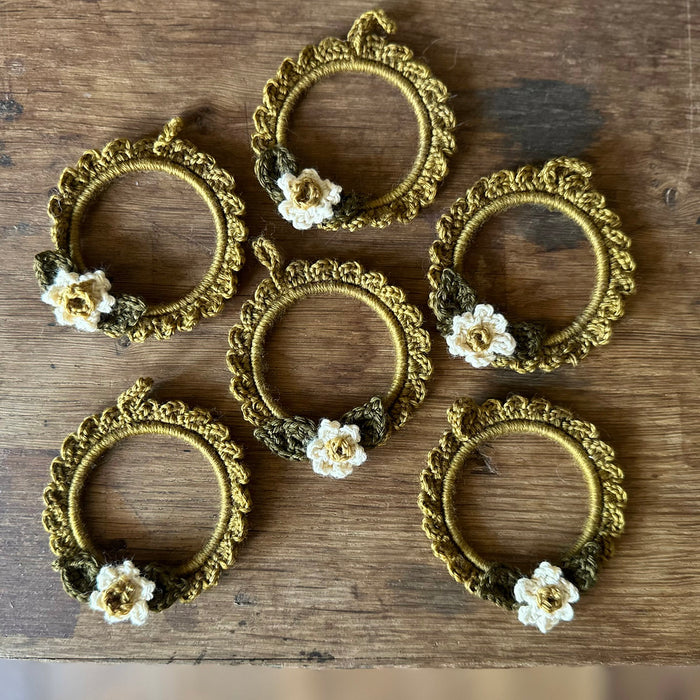 Hand Crocheted Wool Daffodil Frame - Green
