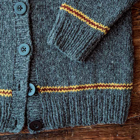 Harry Potter Knitting Magic: The Official Pattern Book by Tanis Gray