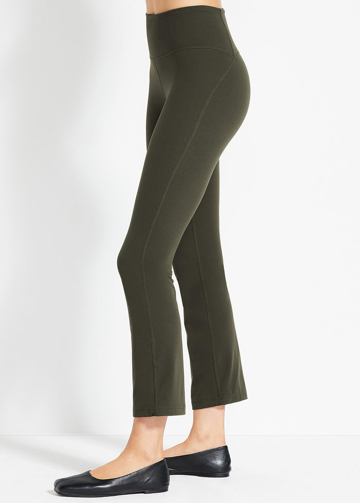 In Motion Pocket Cropped Flare Pant