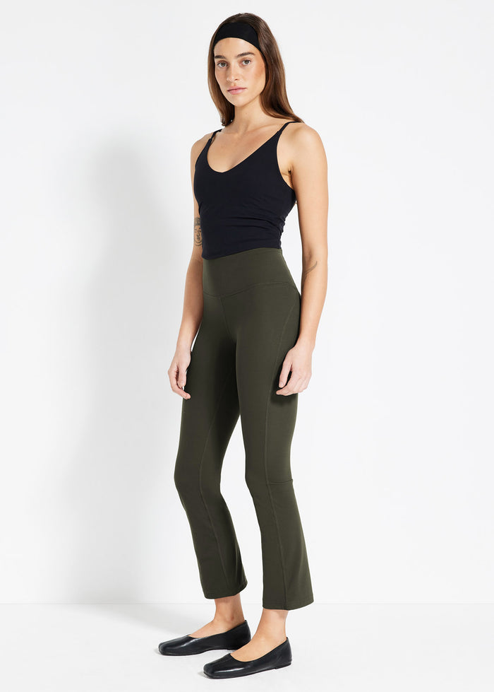 In Motion Pocket Cropped Flare Pant