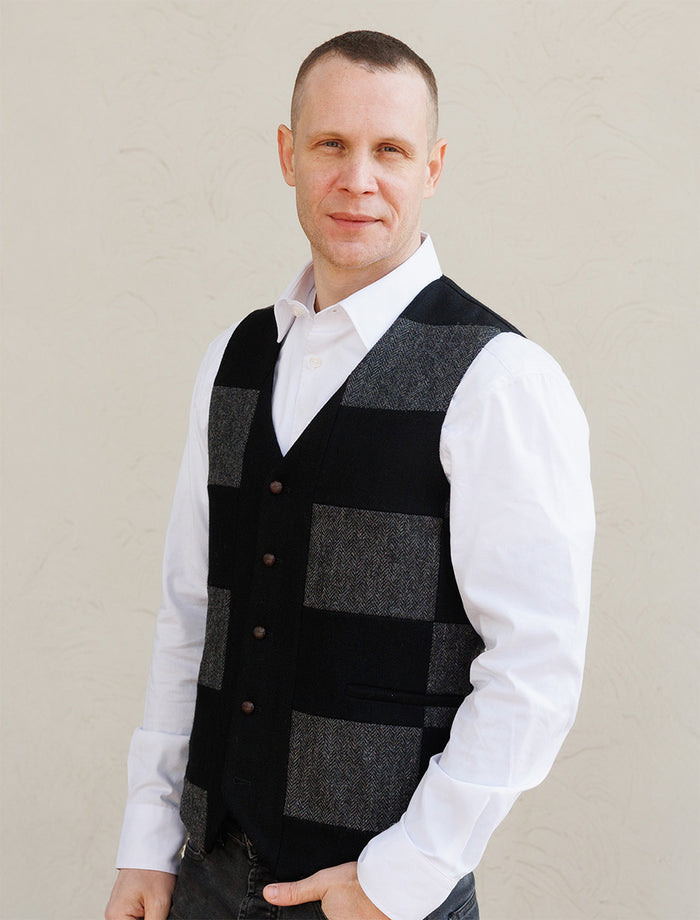Irish Tweed Patchwork Waistcoat #color_black