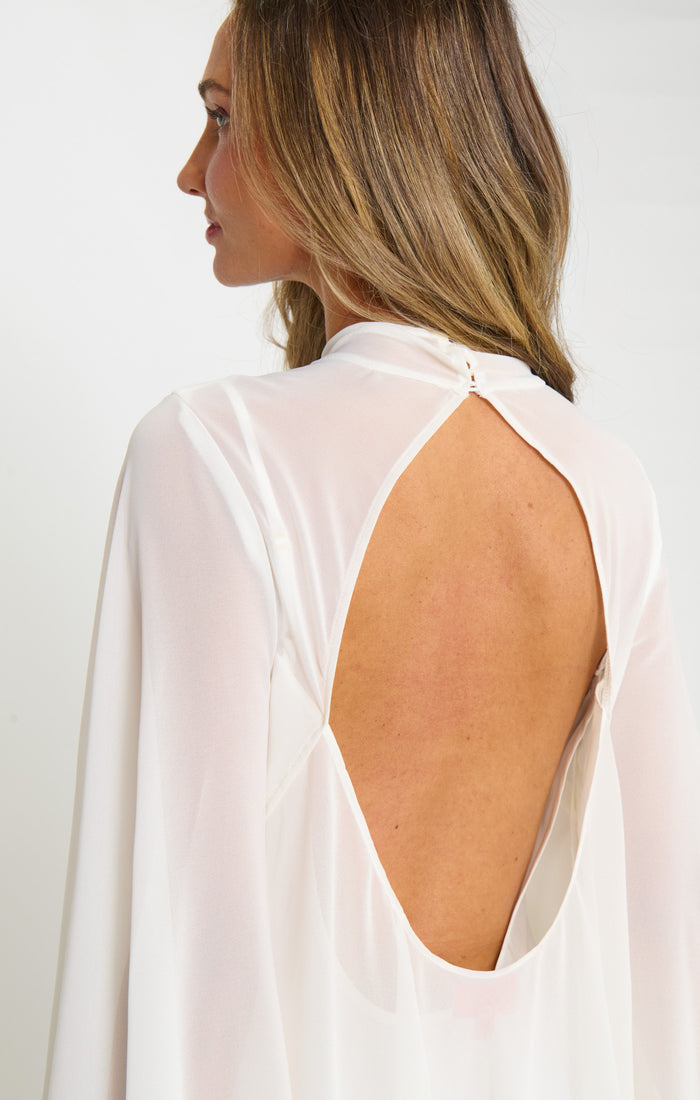 badge_model-wears-size-s