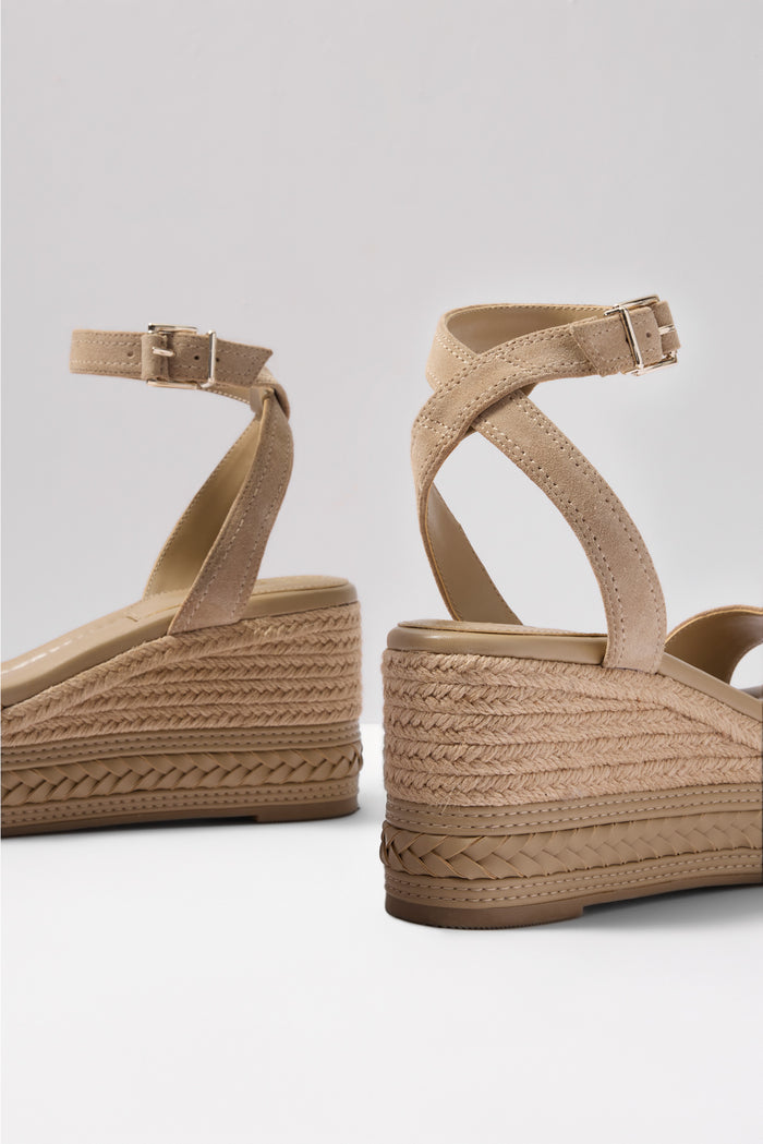 Lilla Wedge Sandal