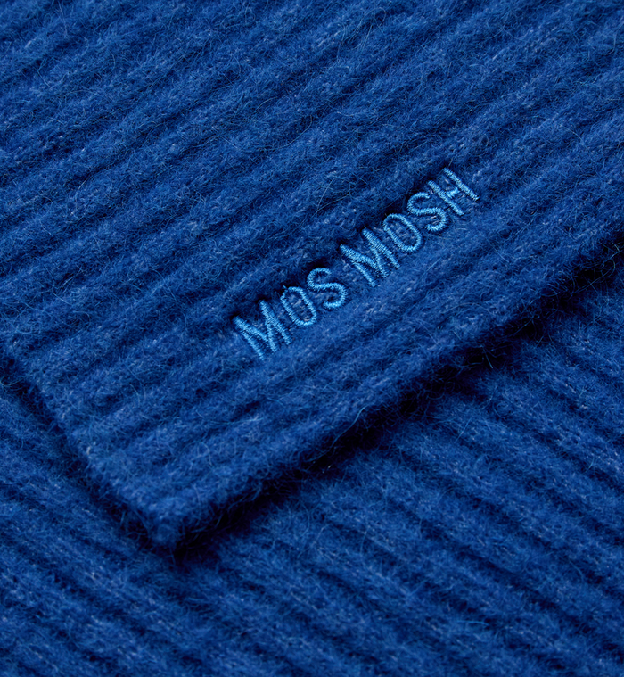 Packshot / Blue Lolite / Detail