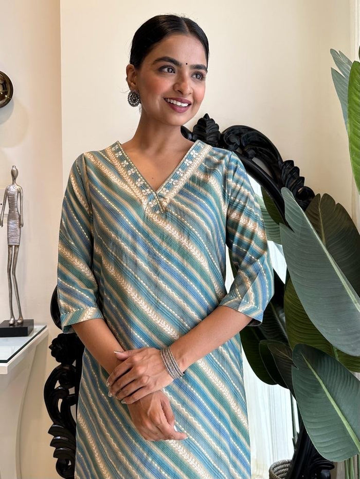 Muslin V-Neck Leheriya Kurta- Green Grey