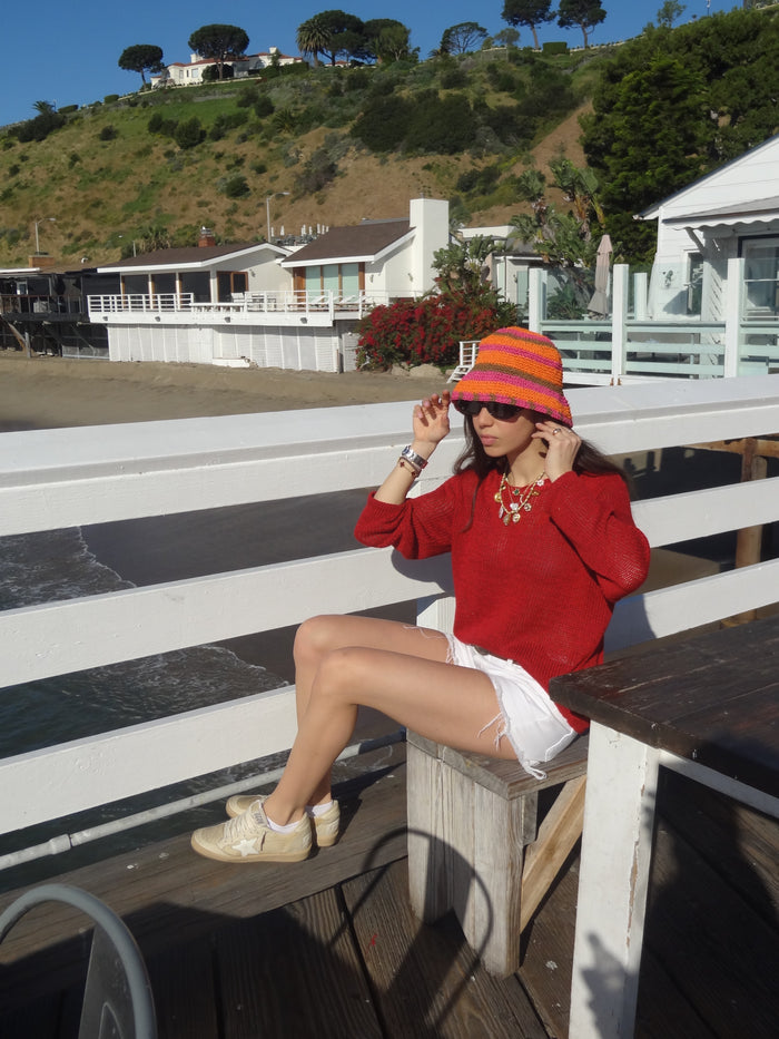 Pembe ve Turuncu Çizgili Kova Şapka