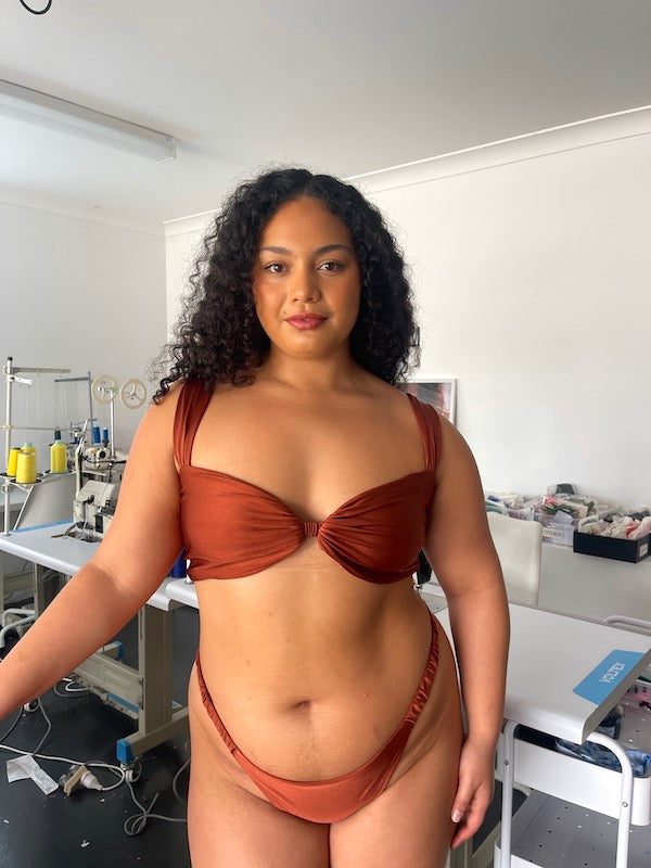 Side Ruched Detail Set with Wide Straps