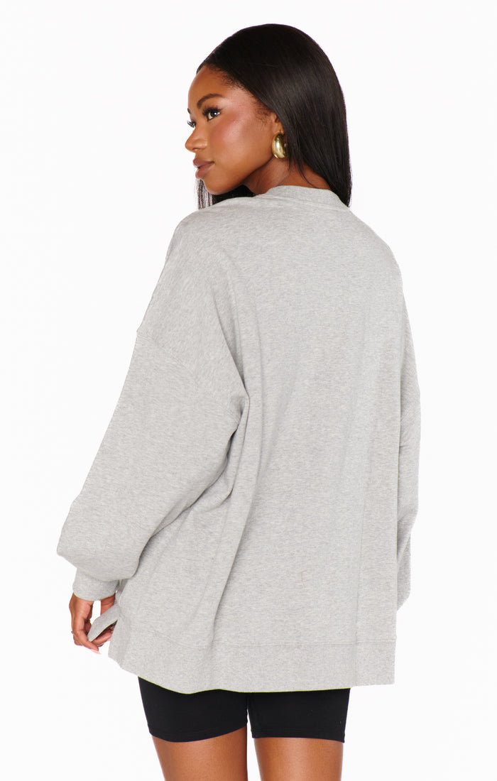 badge_model-wears-size-s