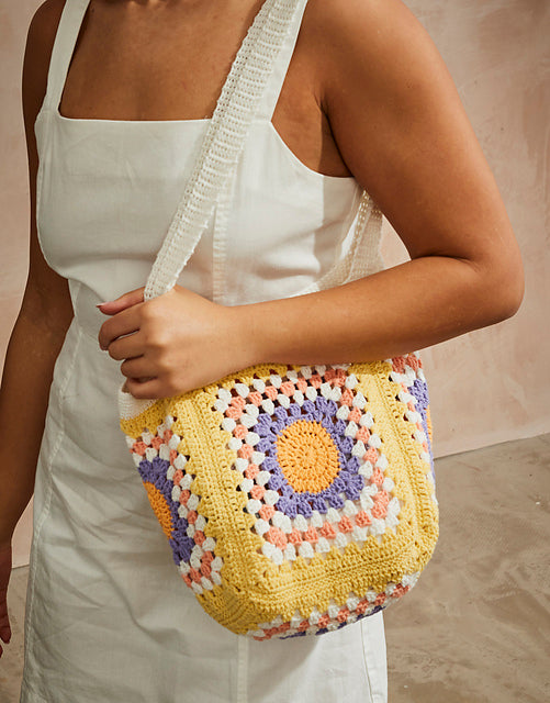 Summer Stories Crochet: 10 Designs by Sirdar