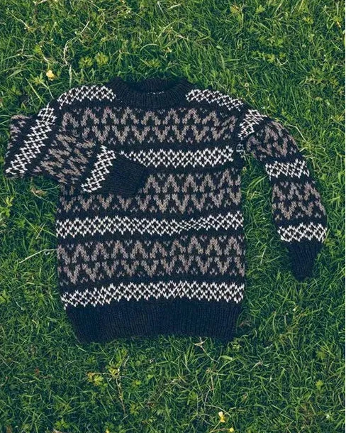 Traditional Knits from the Faroe Islands by Navia