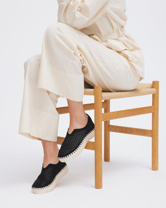 Tulip Shoe - Platform Black