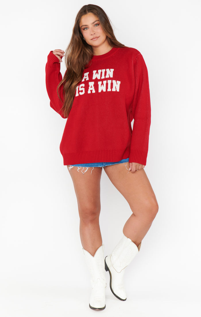 badge_model-wears-size-xl