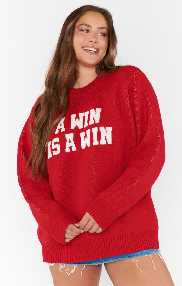 badge_model-wears-size-xl