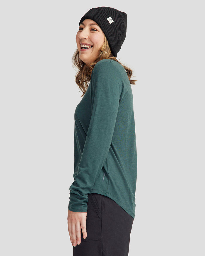 a1232_olh_womens_merino_long_sleeve_v_top_c_1743628991000